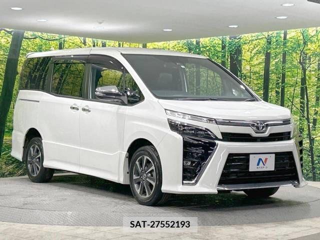 Toyota VOXY 2021-05 237586-16