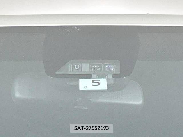 Toyota VOXY 2021-05 237586-4