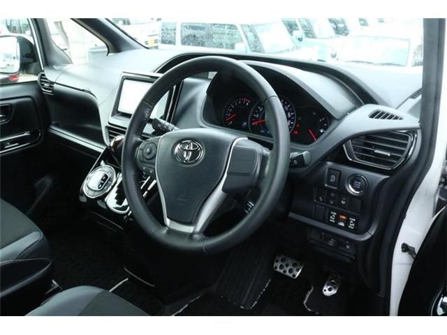 Toyota NOAH 2019-06 25161-6