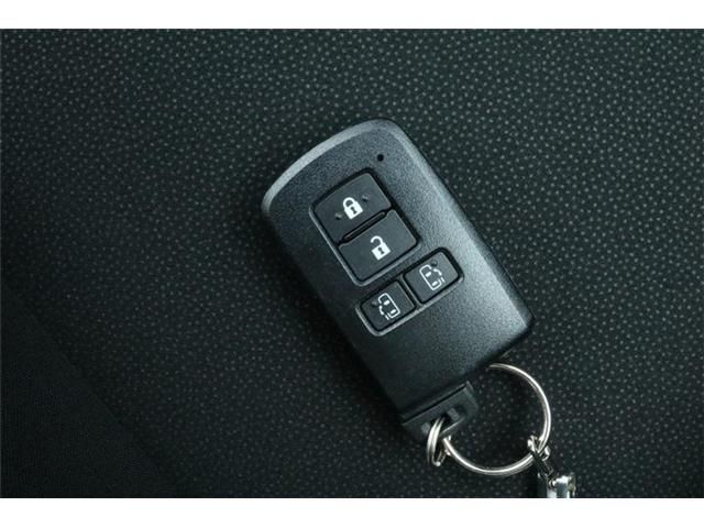 Toyota NOAH 2019-06 25161-18