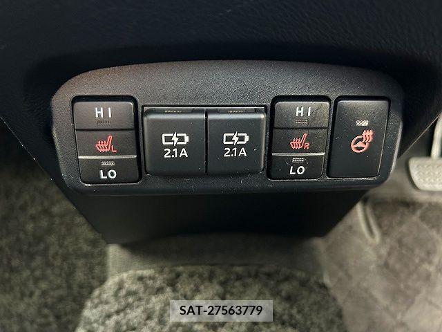 Toyota SIENTA 2019-03 330444-5