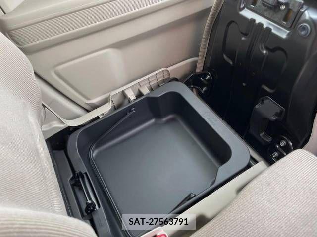 Suzuki WAGON R 2017-07 311828-6