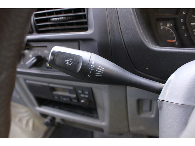 Mitsubishi MINICAB TRUCK 2008-12 6760-17