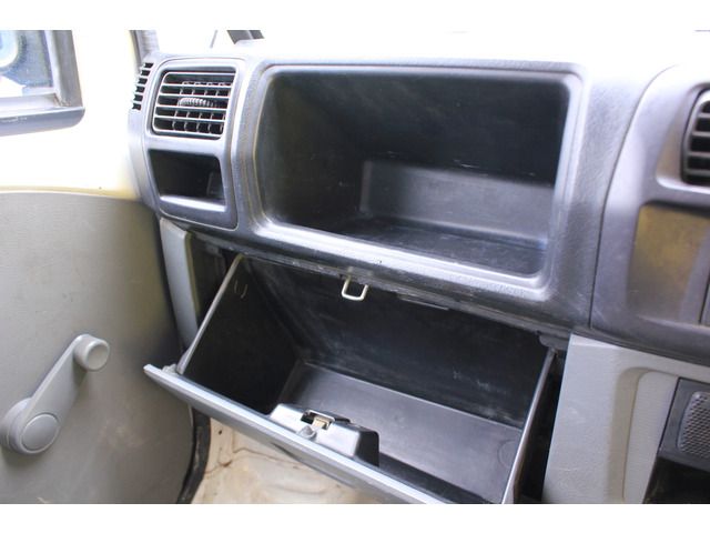 Mitsubishi MINICAB TRUCK 2008-12 6760-14