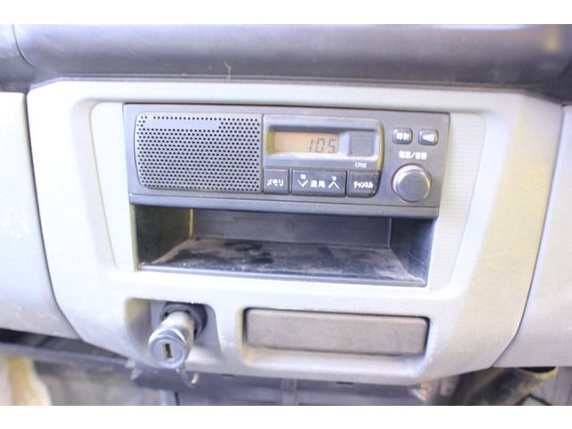 Mitsubishi MINICAB TRUCK 2008-12 6760-13