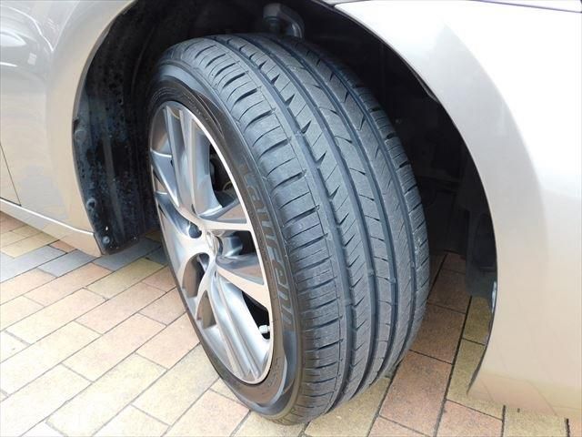 Lexus IS 2017-01 194726-8