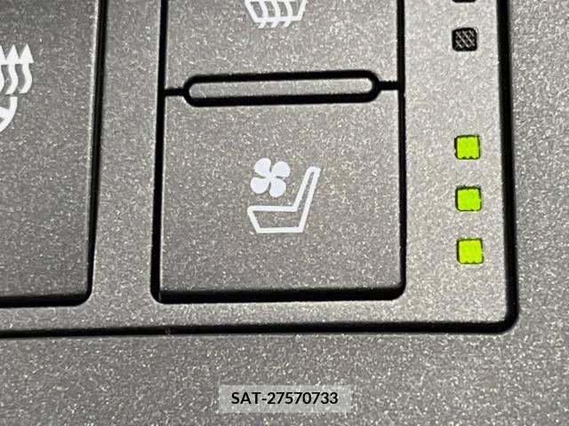 Lexus IS 2021-07 388409-8