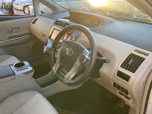 Toyota PRIUS ALPHA 2017-01 192723-4