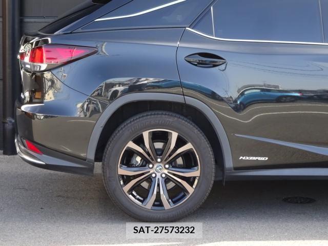 Lexus RX 2021-05 275800-9