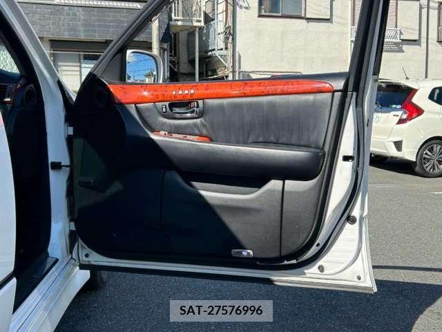 Toyota CELSIOR 2004-05 219403-10