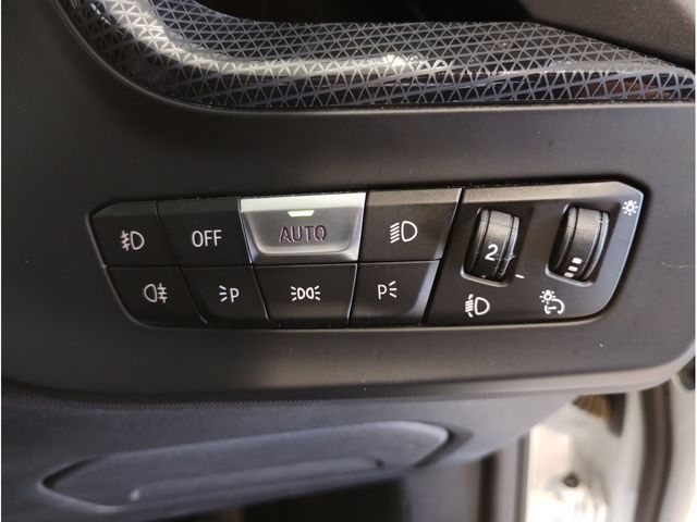 Bmw 1 SERIES 2021-02 18312-16