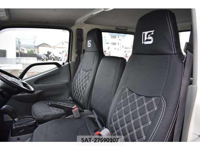 Hino DUTRO 2017-02 267782-13