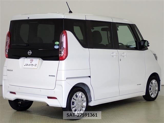 Nissan ROOX 2020-04 354761-3