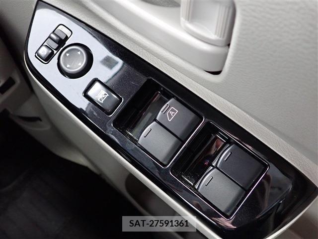 Nissan ROOX 2020-04 354761-23
