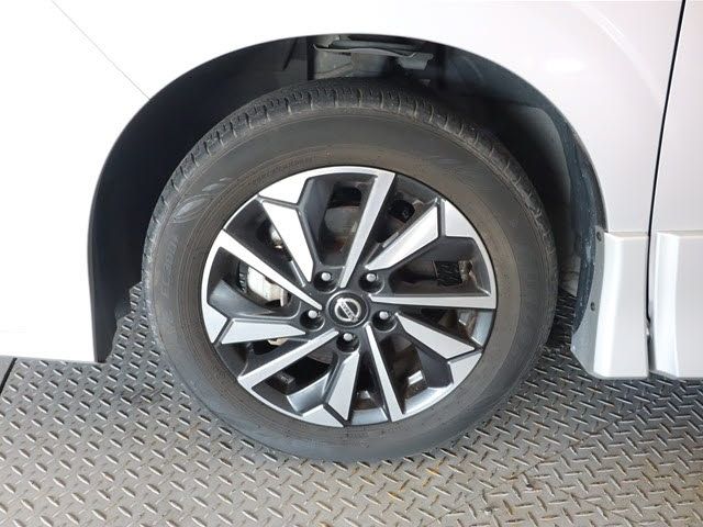 Nissan SERENA 2020-01 6843-27