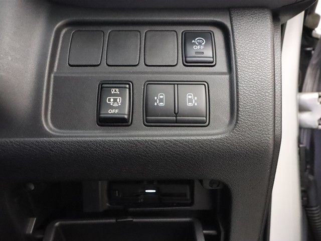 Nissan SERENA 2020-01 6843-10