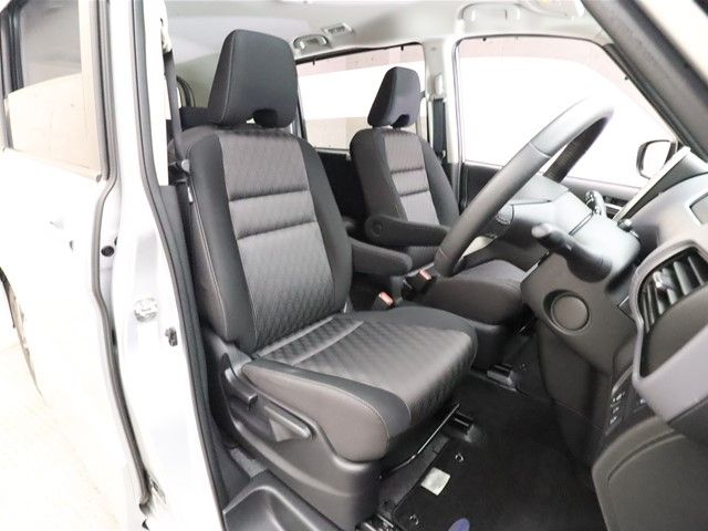 Nissan SERENA 2020-01 6843-3