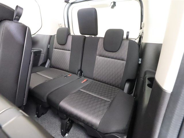 Nissan SERENA 2020-01 6843-7