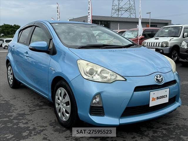 Toyota AQUA 2012-06 313930-7