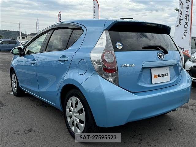 Toyota AQUA 2012-06 313930-12