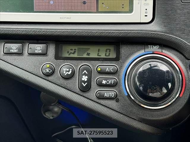 Toyota AQUA 2012-06 313930-6