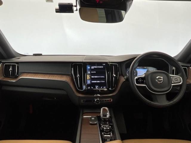 Volvo XC60 2021-01 187416-1