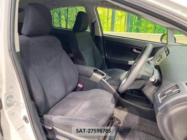 Toyota PRIUS 2012-06 322133-8
