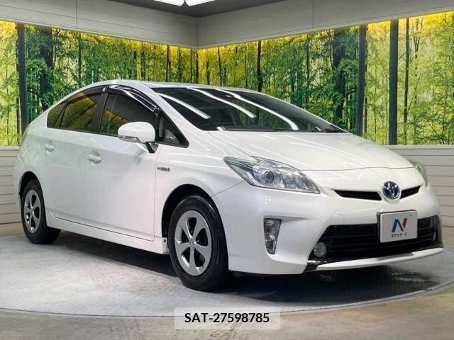 Toyota PRIUS 2012-06 322133-16