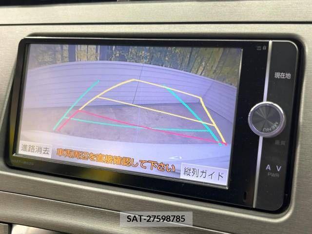 Toyota PRIUS 2012-06 322133-3