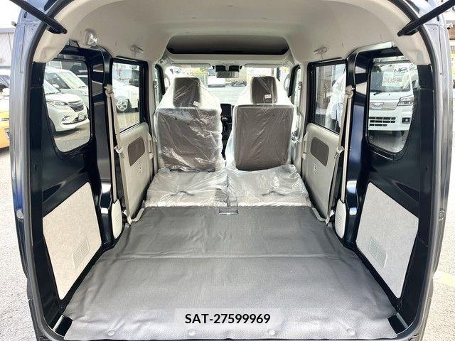 Suzuki EVERY 2023-02 221685-12