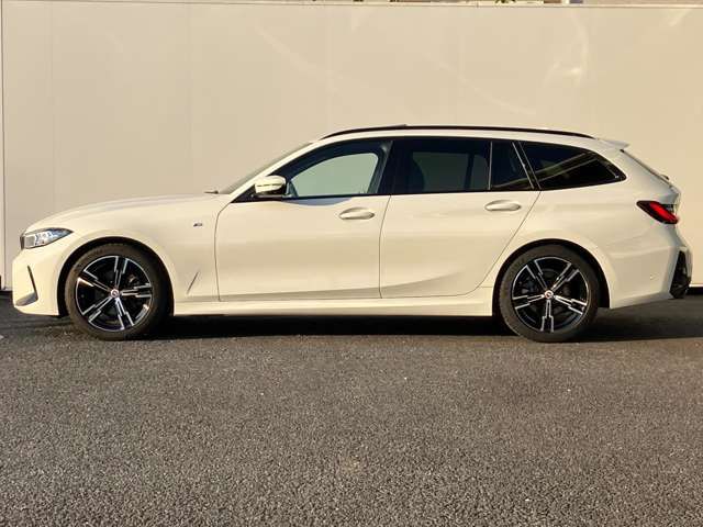 Bmw 3 SERIES 2023-03 18235-5