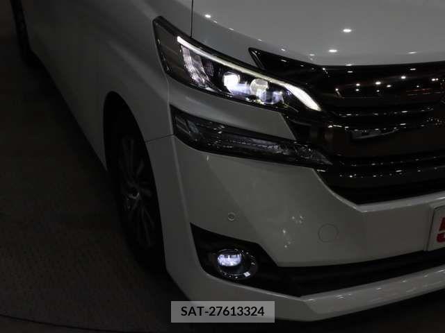 Toyota VELLFIRE 2015-12 369682-13