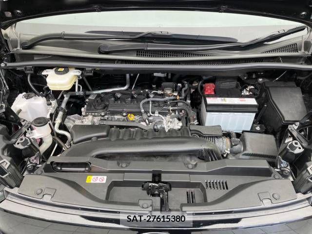 Toyota VOXY 2022-07 209437-19