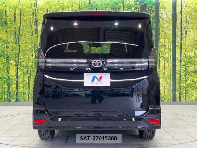 Toyota VOXY 2022-07 209437-16