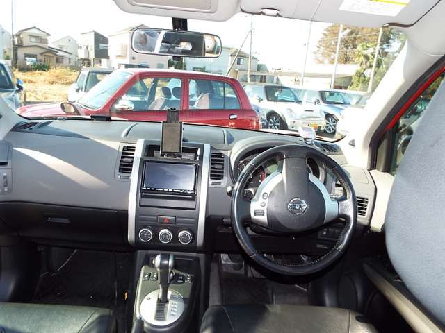 Nissan X-TRAIL 2009-12 185521-5