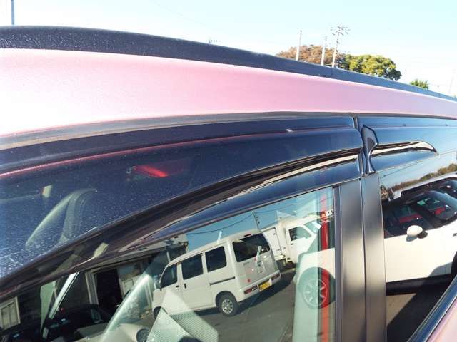 Nissan X-TRAIL 2009-12 185521-19