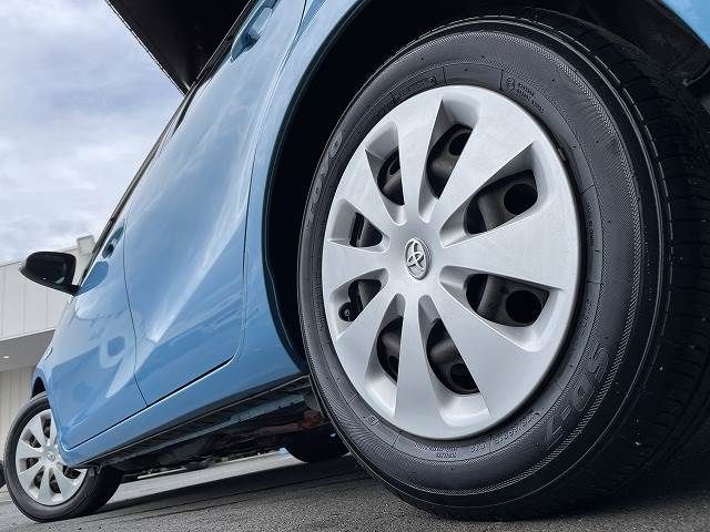 Toyota AQUA 2013-03 186737-18