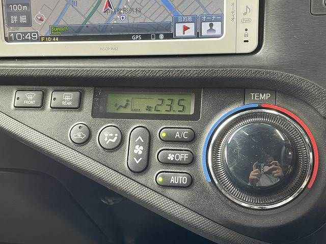 Toyota AQUA 2013-03 186737-5