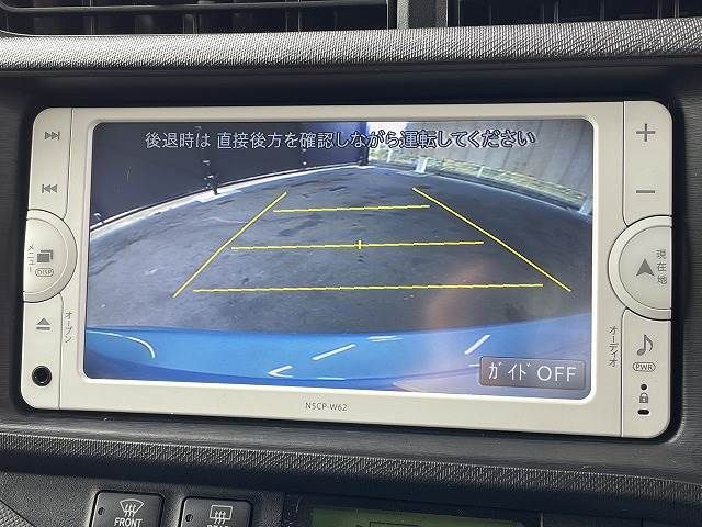 Toyota AQUA 2013-03 186737-3