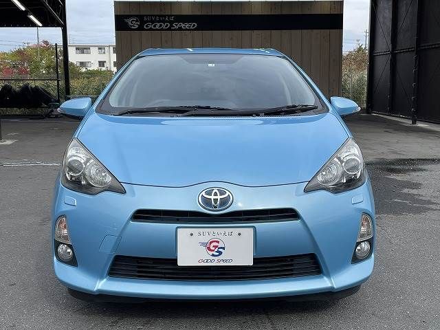 Toyota AQUA 2013-03 186737-11