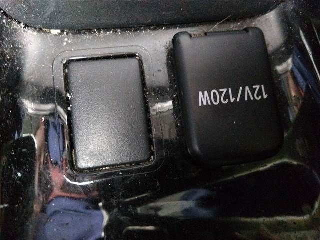 Toyota PRIUS 2016-07 189857-11