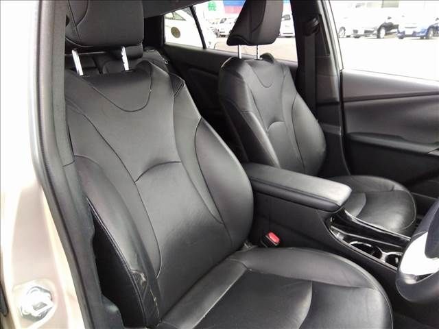 Toyota PRIUS 2016-07 189857-4