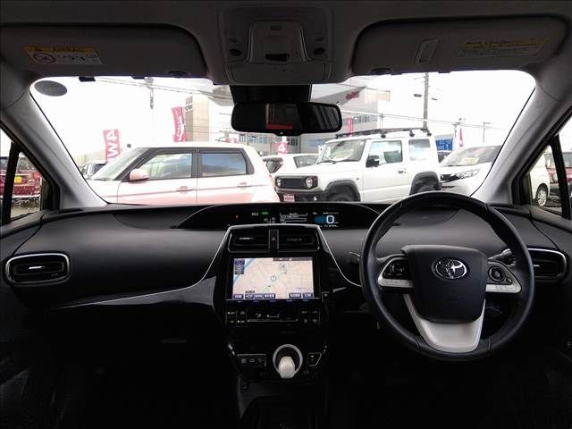 Toyota PRIUS 2016-07 189857-1