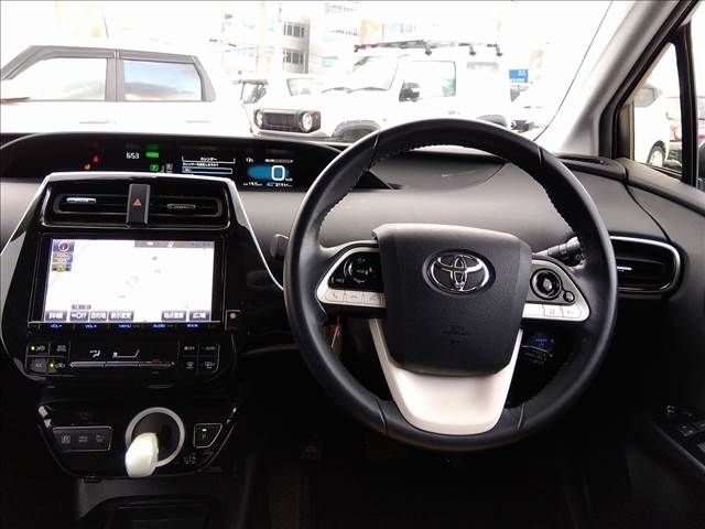 Toyota PRIUS 2016-07 189857-3