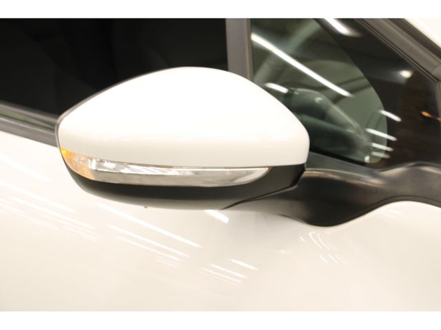 Peugeot 208 2019-02 23039-20