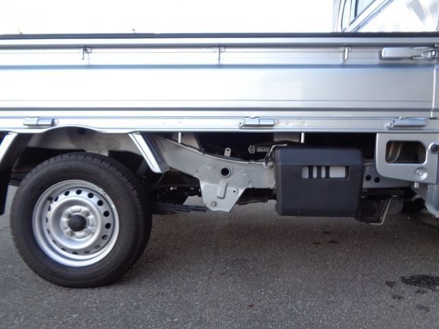 Daihatsu HIJET TRUCK 2017-08 24311-12
