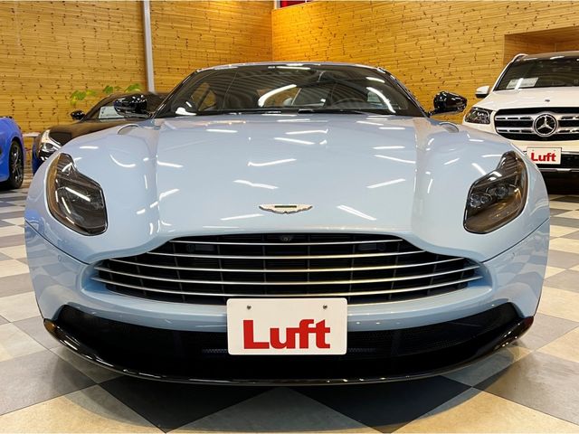 Aston Martin Aston Martin 2019-08 3514-3