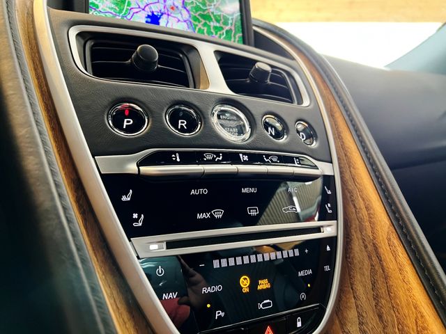 Aston Martin Aston Martin 2019-08 3514-13