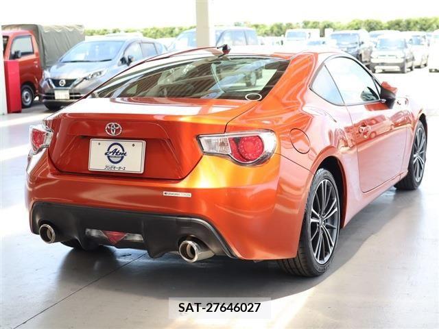 Toyota 86 2013-02 342225-6