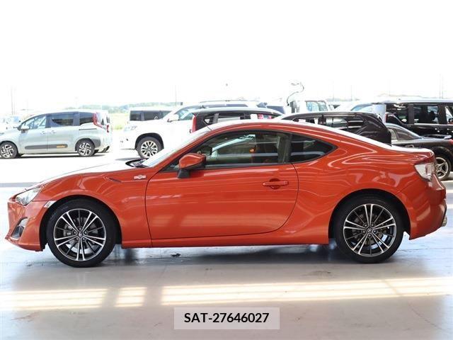 Toyota 86 2013-02 342225-24